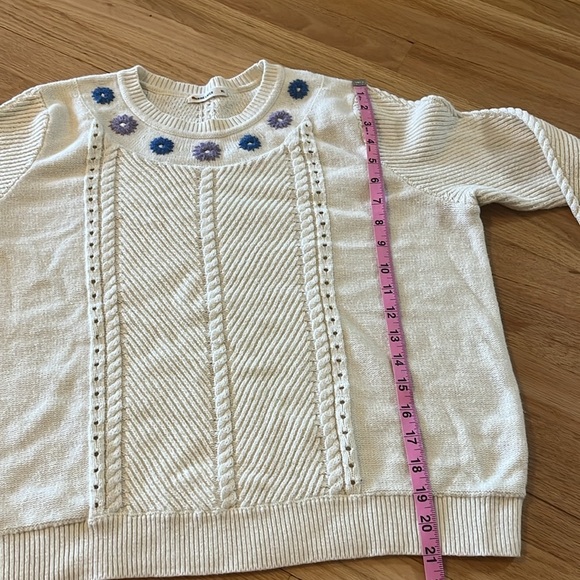 Marine Layer Jada Ivory Floral Embroidered Crewneck Sweater Sz XL - Picture 4 of 7